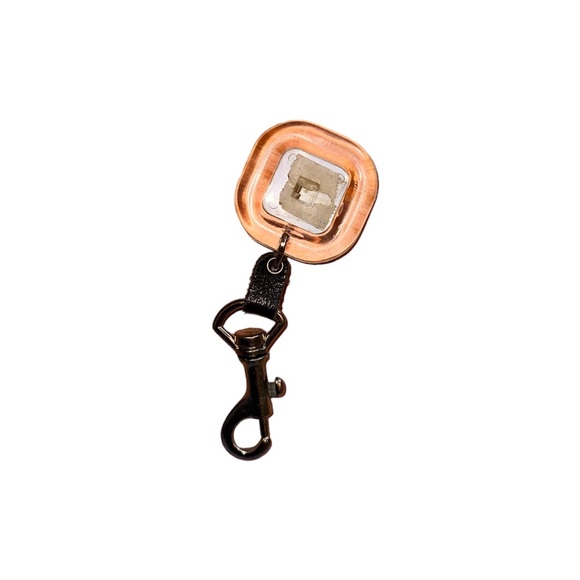 Vintage | Amish Country Lancaster, PA Keychain | Gift - Picture 4 of 4